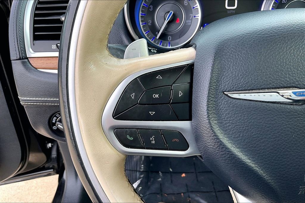 Used 2019 Chrysler 300 C w/ Safetytec Plus Group image 18