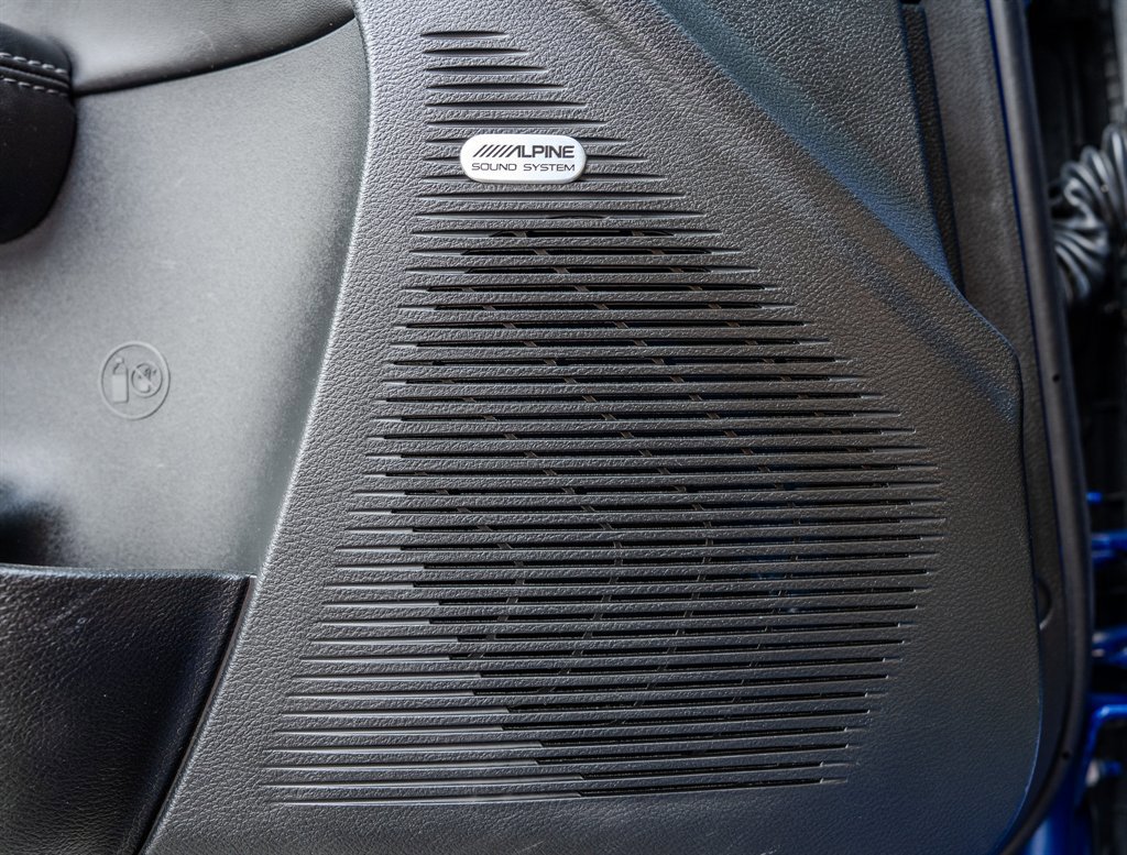 Used 2022 Dodge Challenger R/T w/ Plus Package image 27