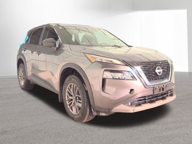 Used 2023 Nissan Rogue S image 5