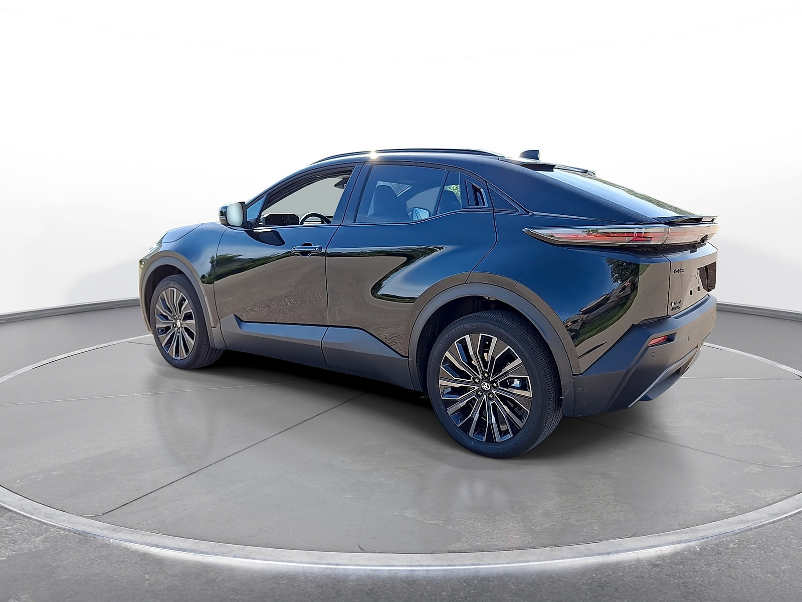 New 2026 Toyota C-HR AWD/4WD image 6