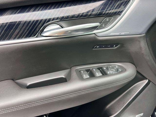 Used 2024 Cadillac XT6 Premium Luxury image 13