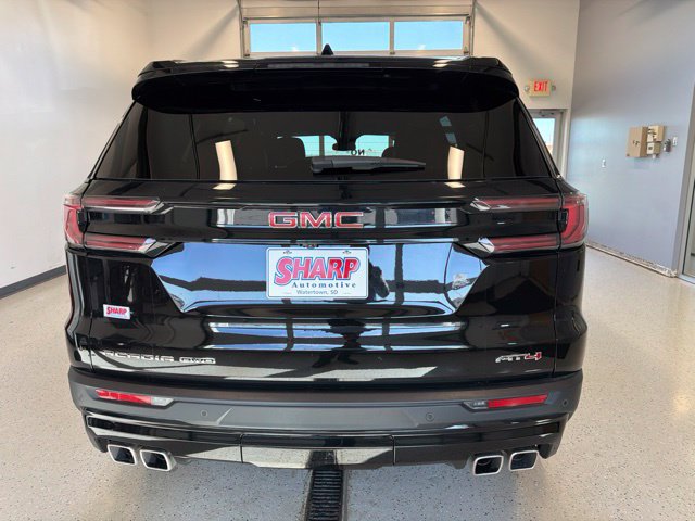 Used 2025 GMC Acadia AT4 w/ LPO, Floor Liner Package AWD/4WD image 7
