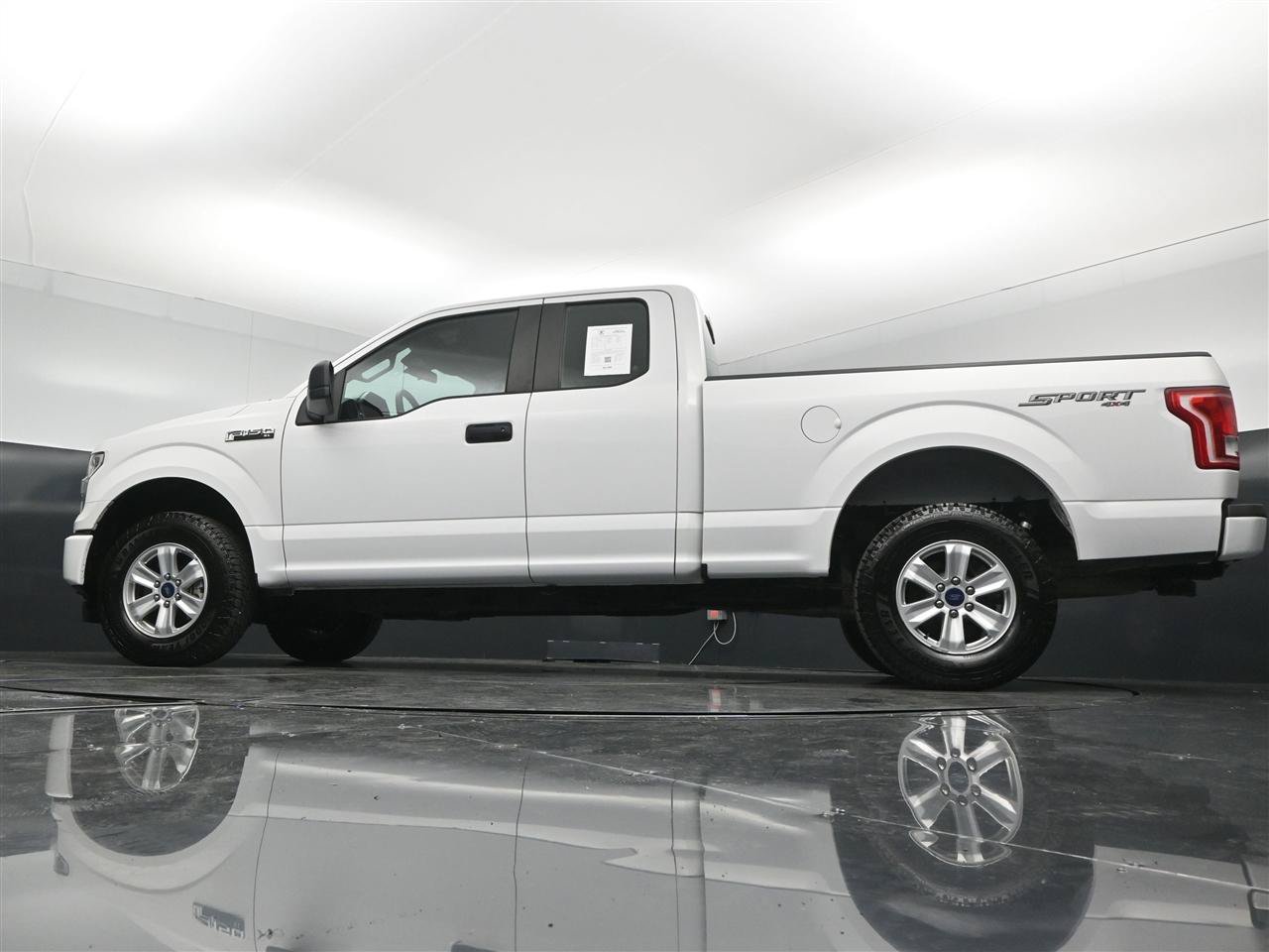 Used 2017 Ford F150 XL w/ Equipment Group 101A Mid AWD/4WD image 34