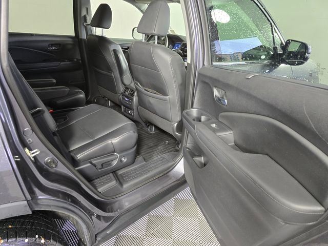 Used 2019 Honda Pilot Touring image 13
