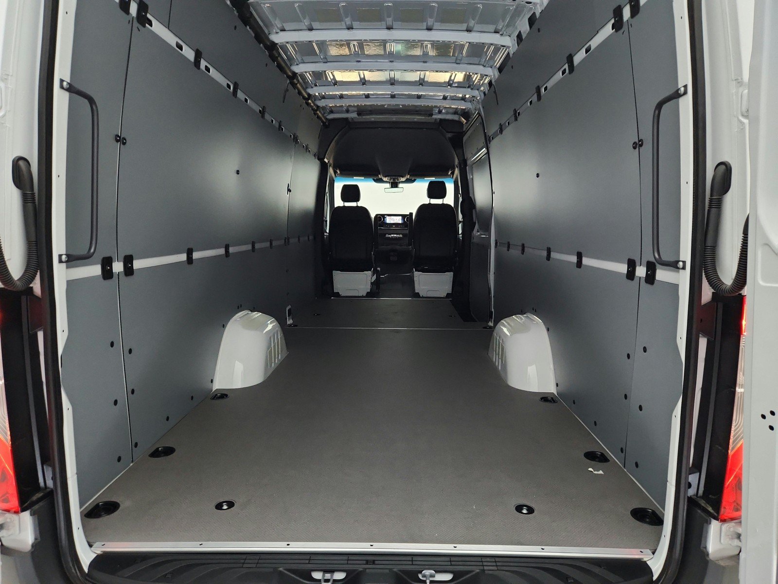New 2026 Mercedes-Benz Sprinter 2500 image 18