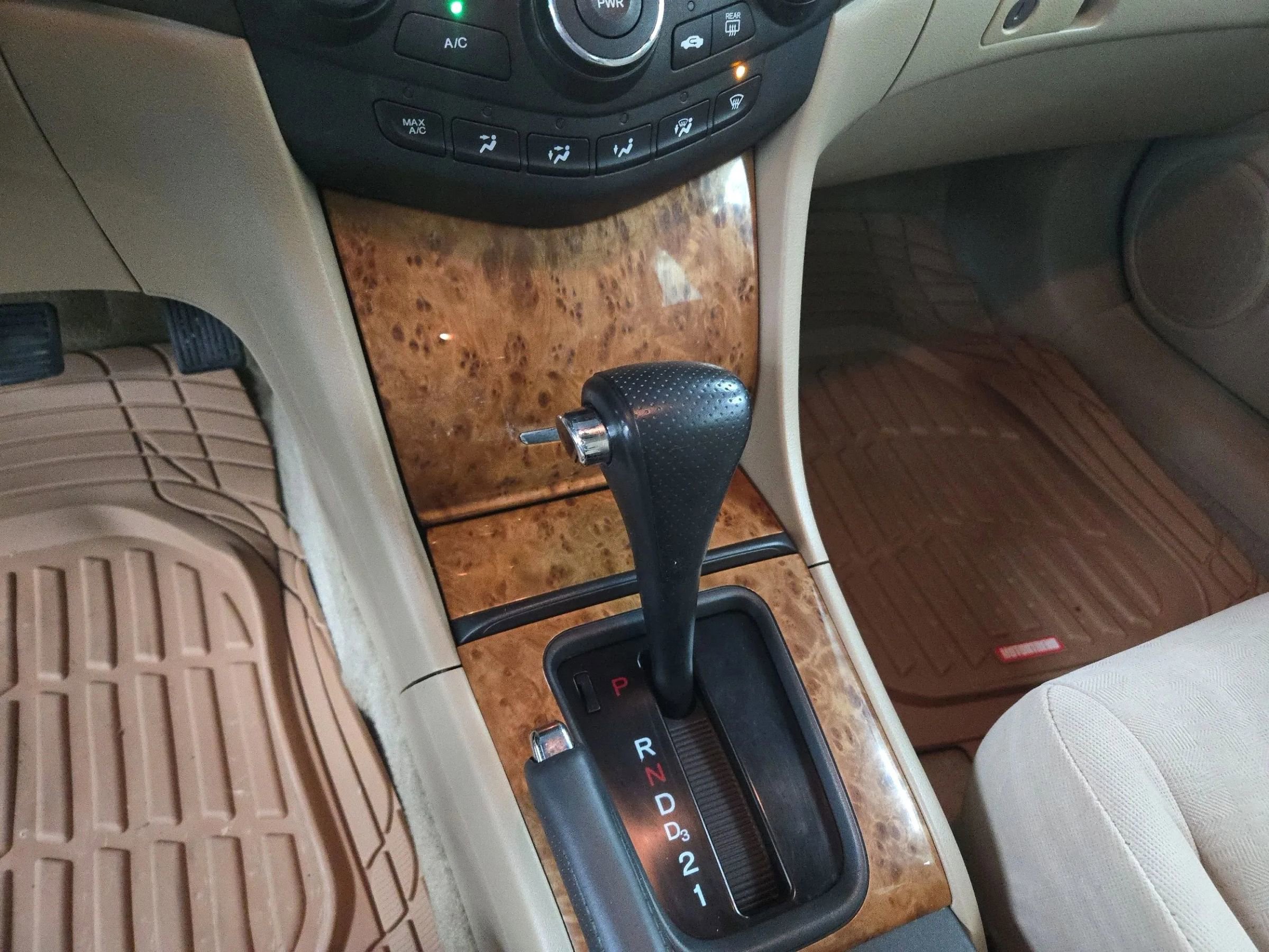 Used 2004 Honda Accord EX image 21