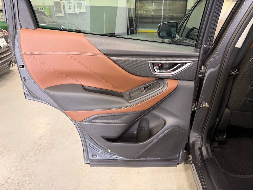 Used 2023 Subaru Forester Touring AWD/4WD image 18