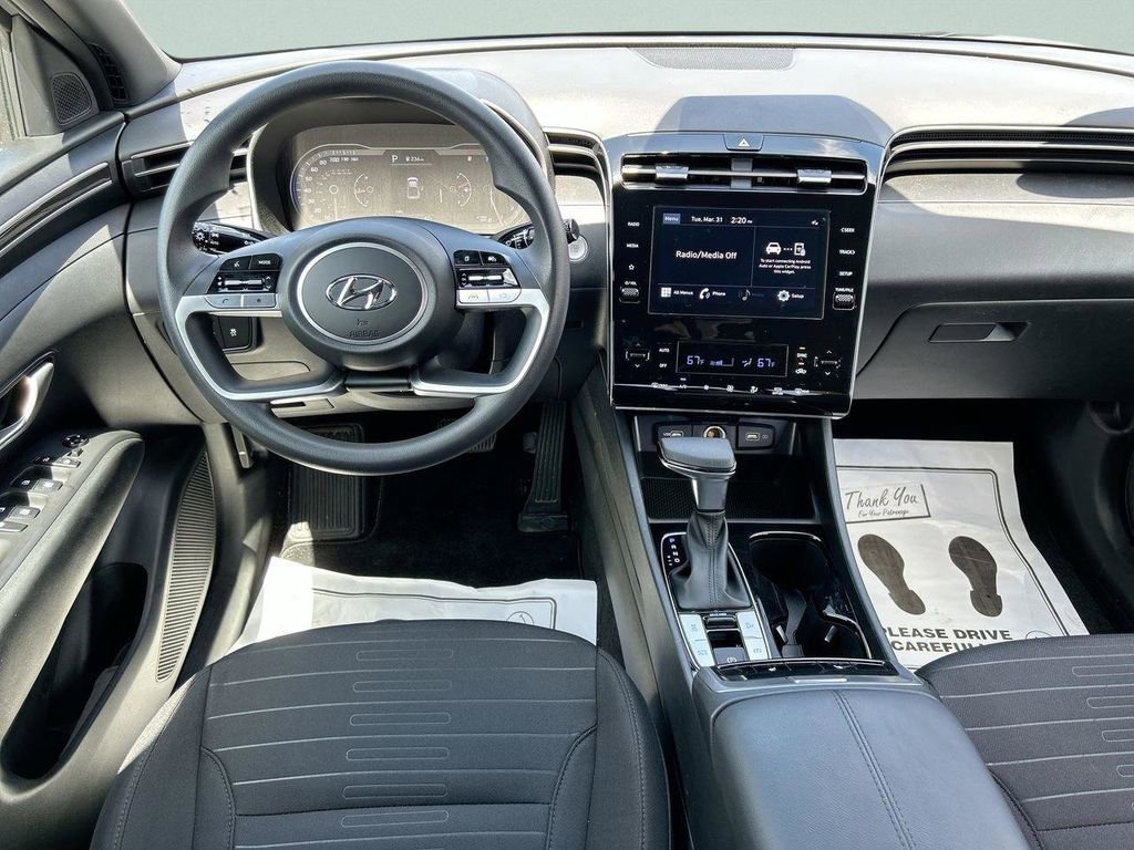 Certified 2024 Hyundai Santa Cruz SEL image 18
