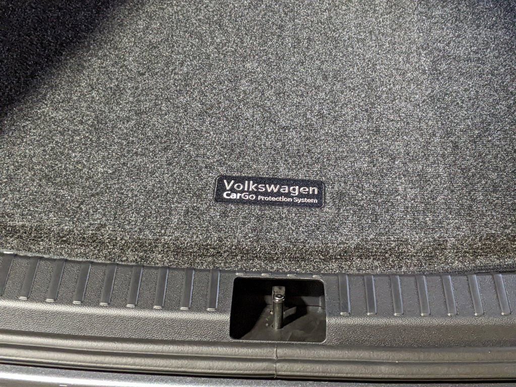 New 2026 Volkswagen Taos SE image 29