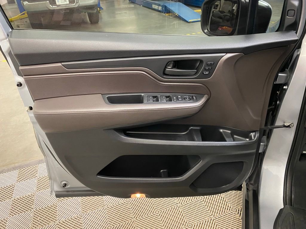 Used 2019 Honda Odyssey EX-L image 19