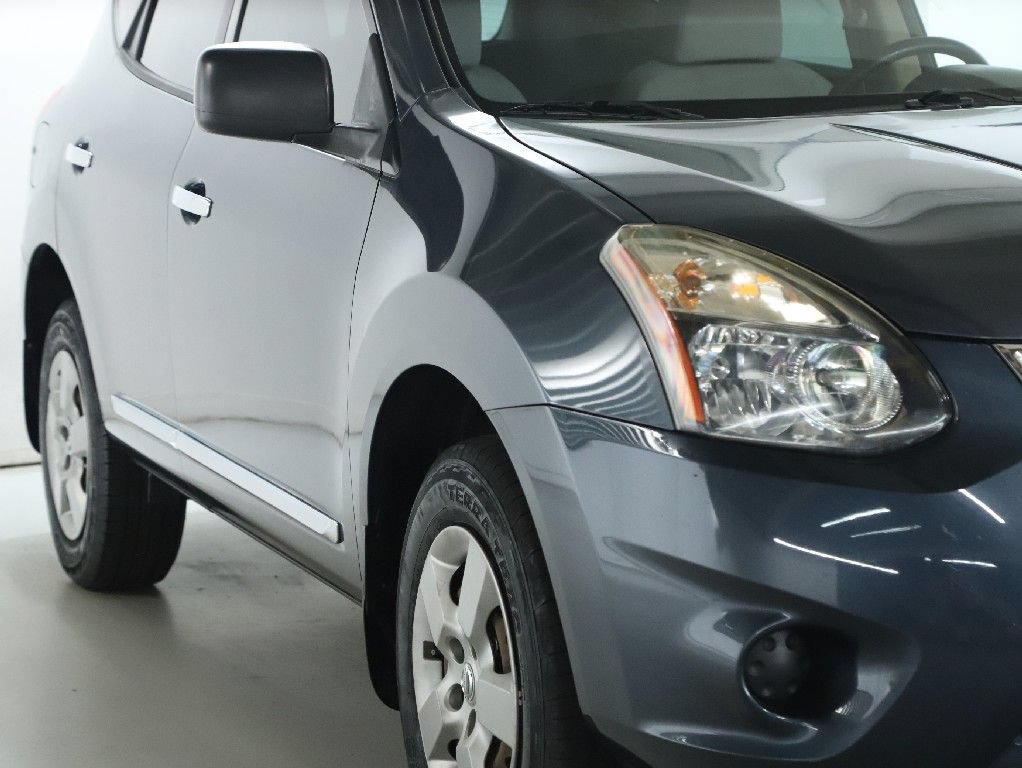Used 2014 Nissan Rogue S w/ Convenience Package AWD/4WD image 9