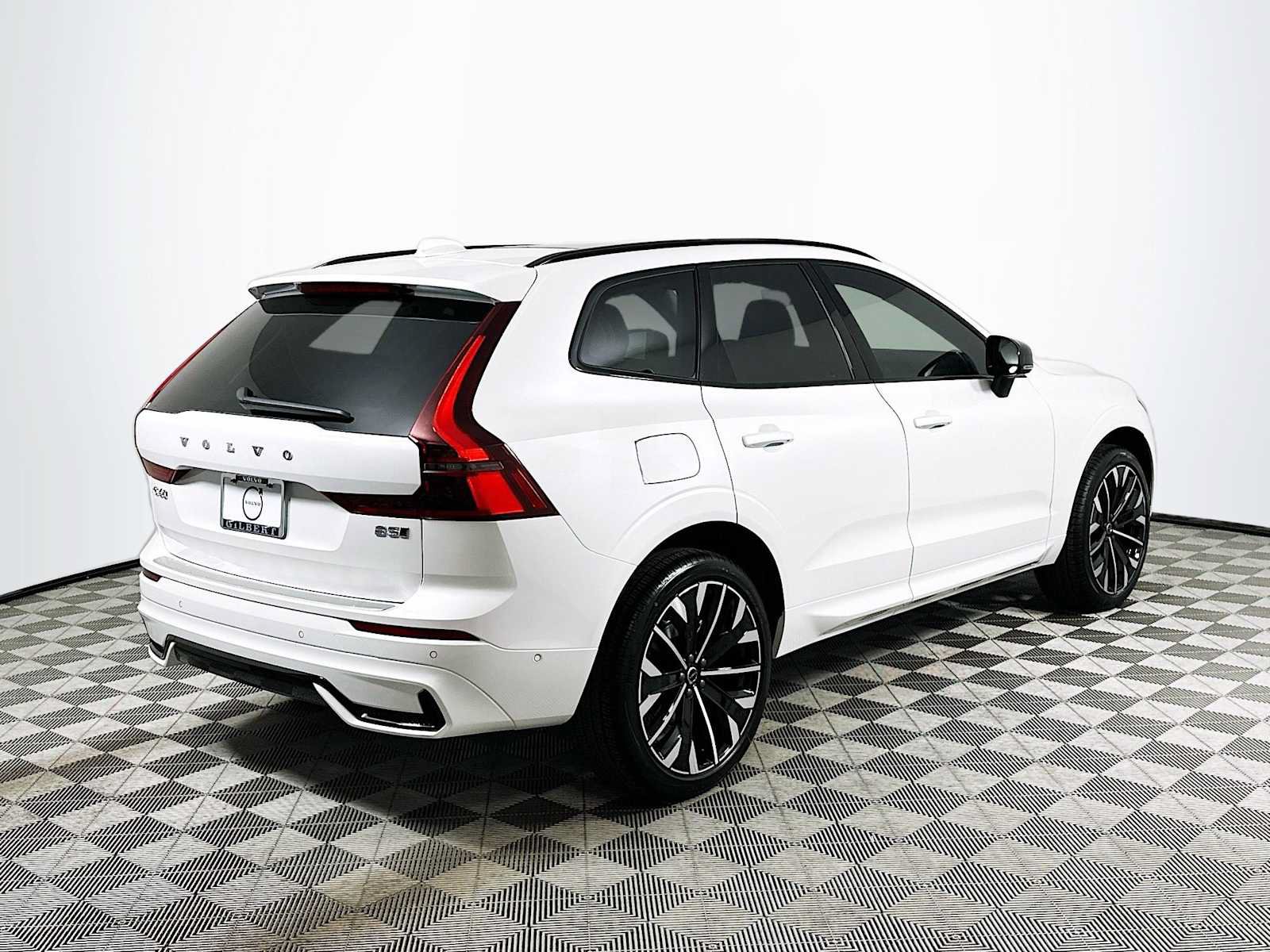 New 2026 Volvo XC60 B5 Ultra w/ Climate Package PRO AWD/4WD image 7