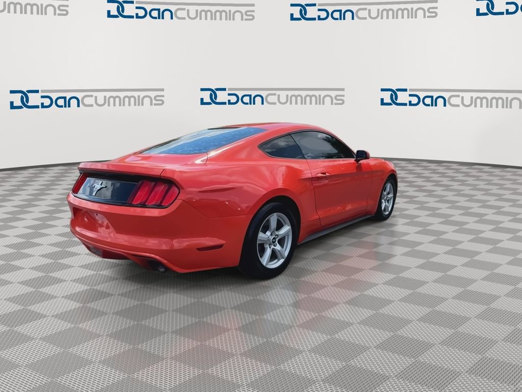 Used 2016 Ford Mustang Coupe RWD image 8