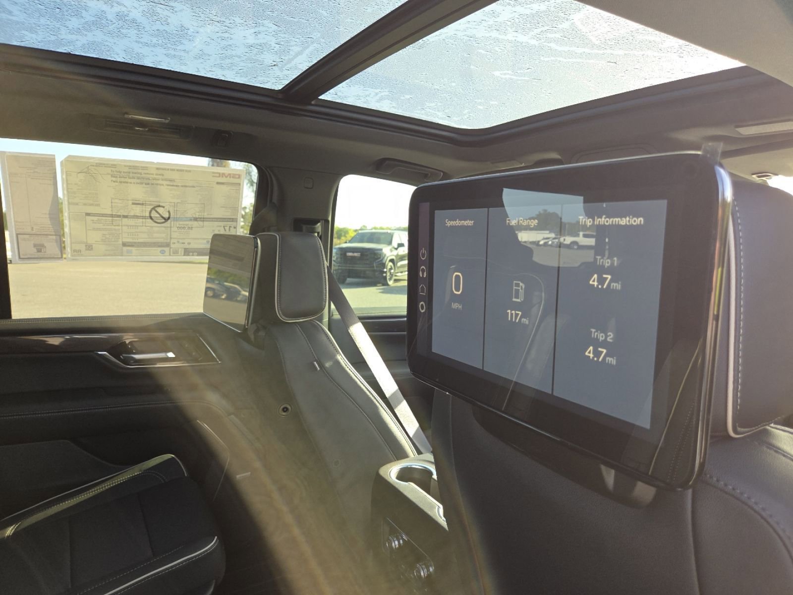 New 2026 GMC Yukon Elevation image 32