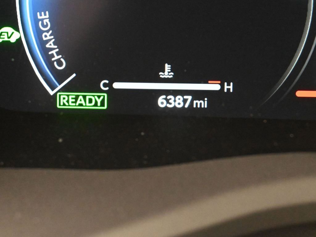 Certified 2025 Toyota Camry XLE w/ Premium Package AWD/4WD image 21