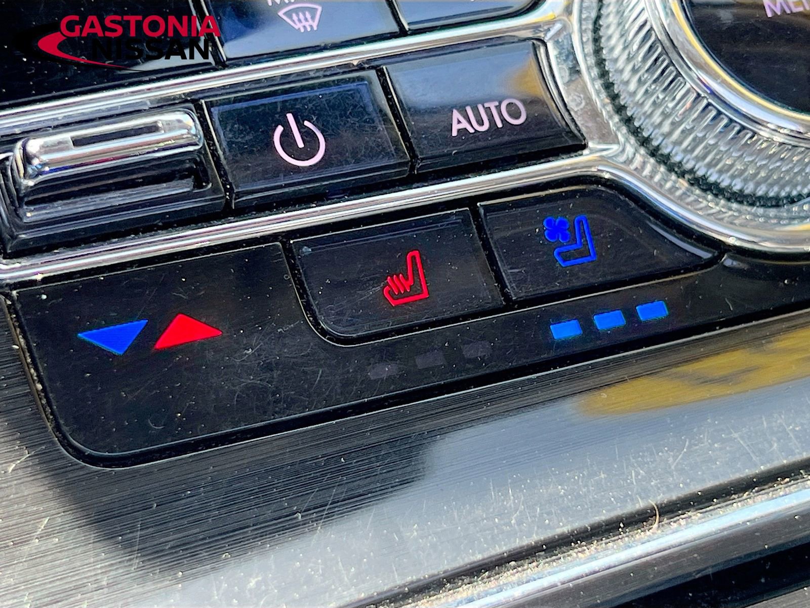 Used 2022 Lincoln Nautilus Reserve w/ Monochromatic Package image 27