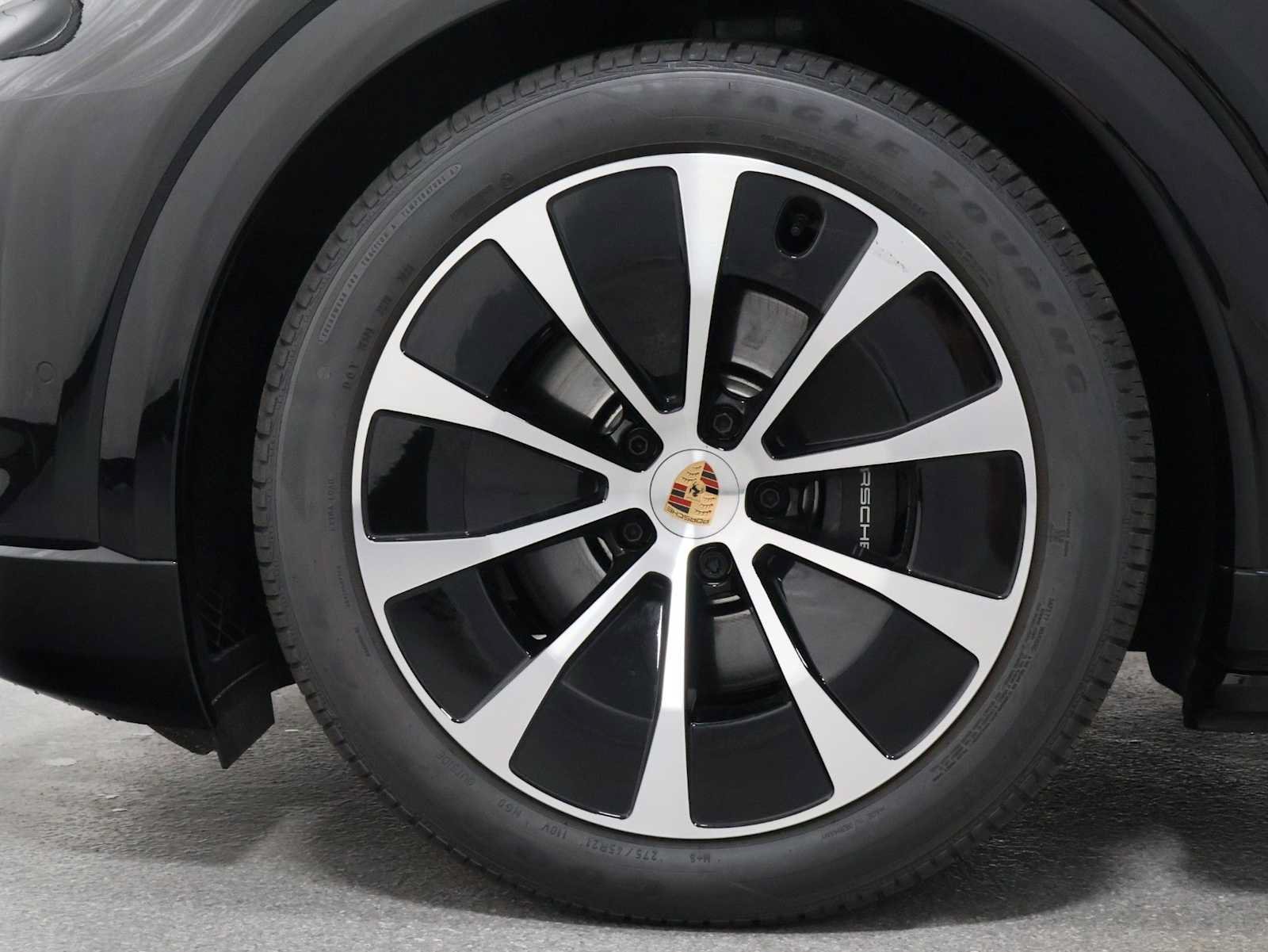 New 2026 Porsche Cayenne Electric AWD/4WD image 40