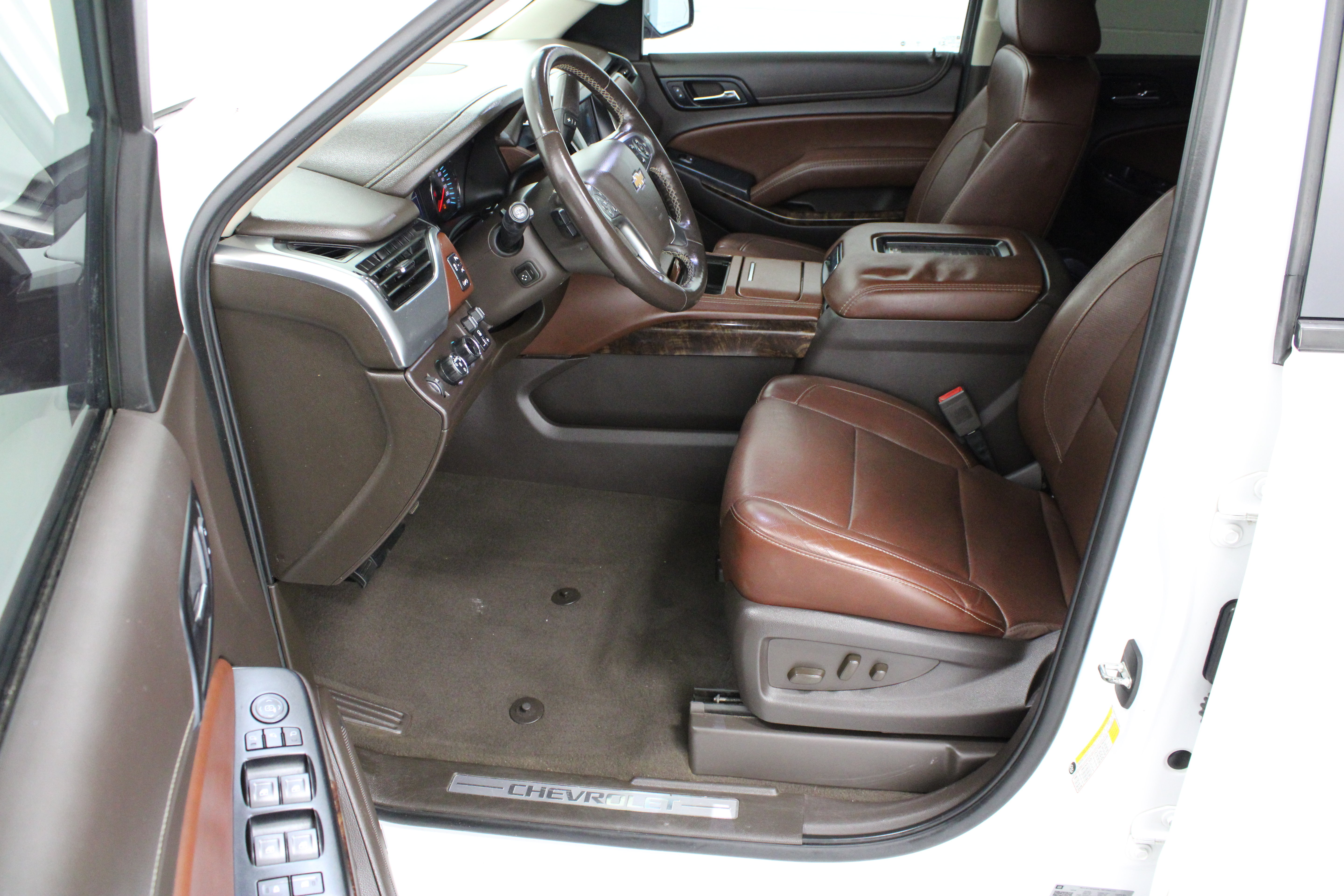 Used 2019 Chevrolet Tahoe Premier AWD/4WD image 14