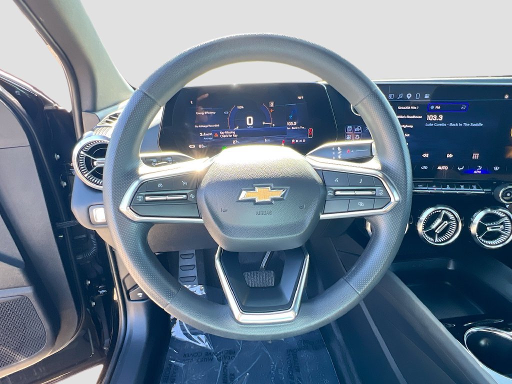 Used 2025 Chevrolet Blazer EV LT FWD image 11