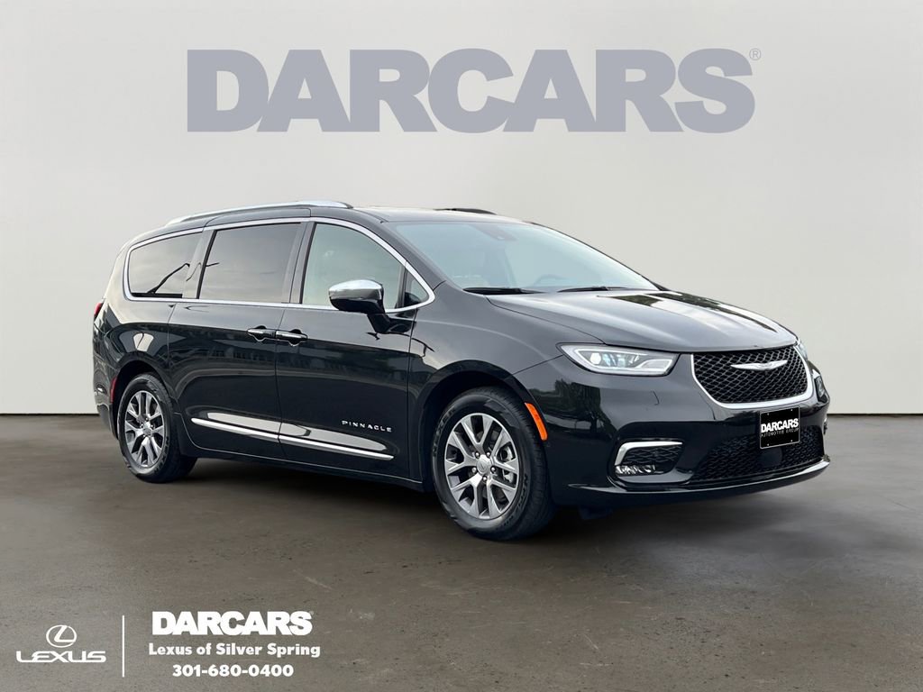 Used 2023 Chrysler Pacifica Pinnacle