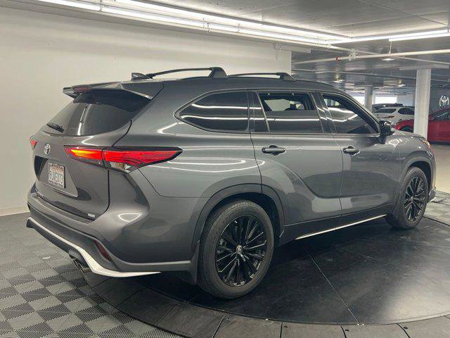 Certified 2023 Toyota Highlander XSE image 4