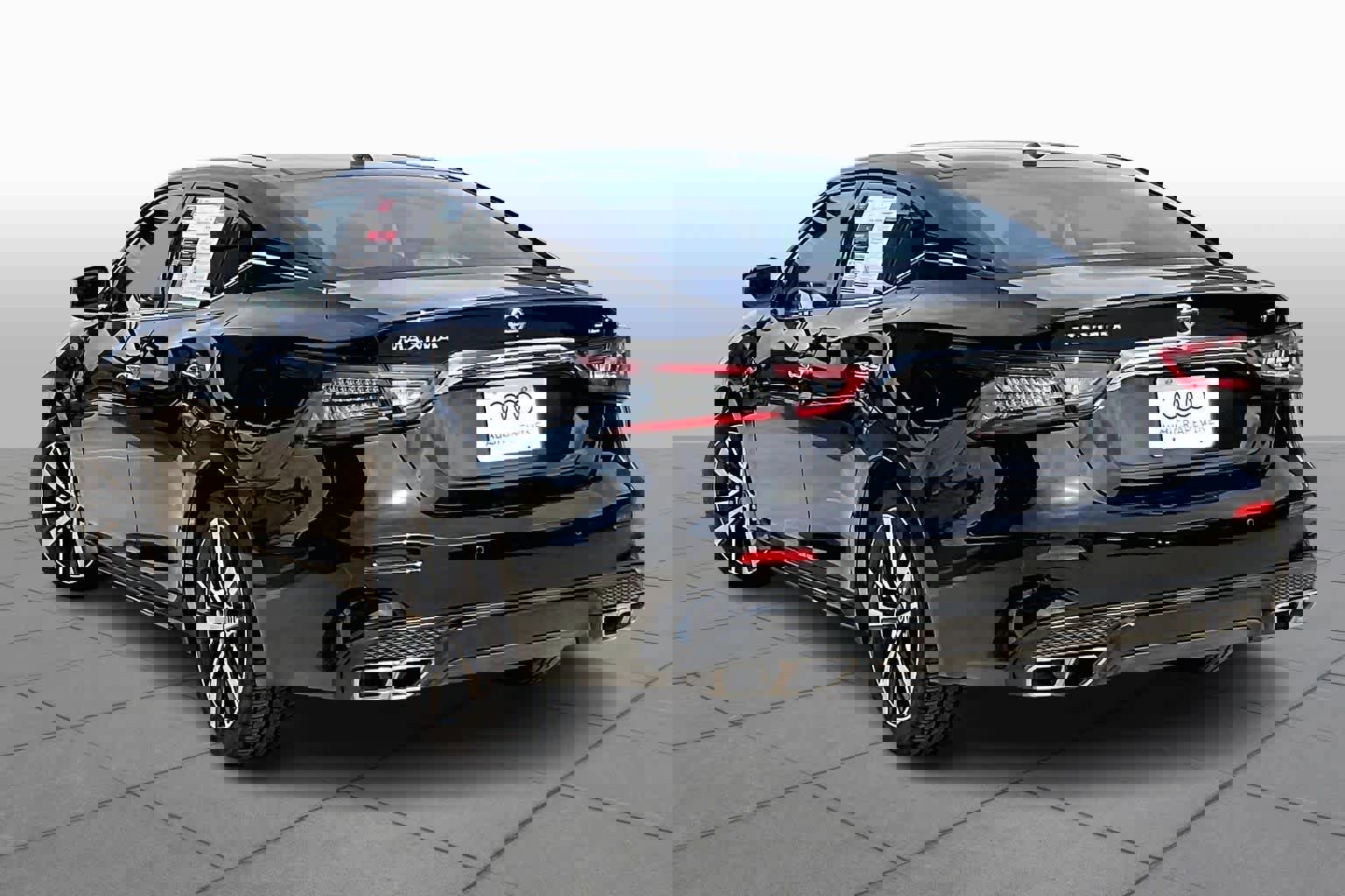 Used 2020 Nissan Maxima 3.5 SL w/ Floor Mat Group image 13