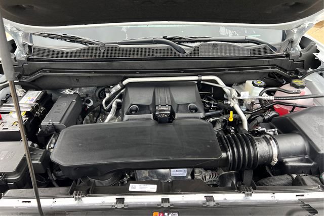 Used 2024 GMC Canyon Elevation w/ Convenience Package image 11