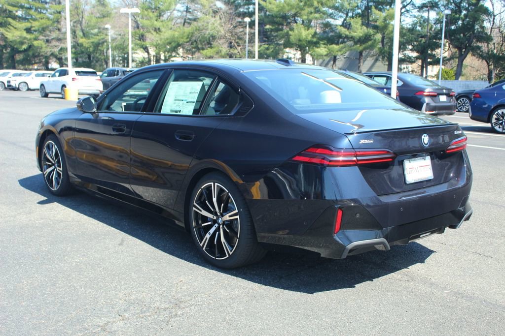 New 2026 BMW 550e xDrive w/ Executive Package AWD/4WD image 6