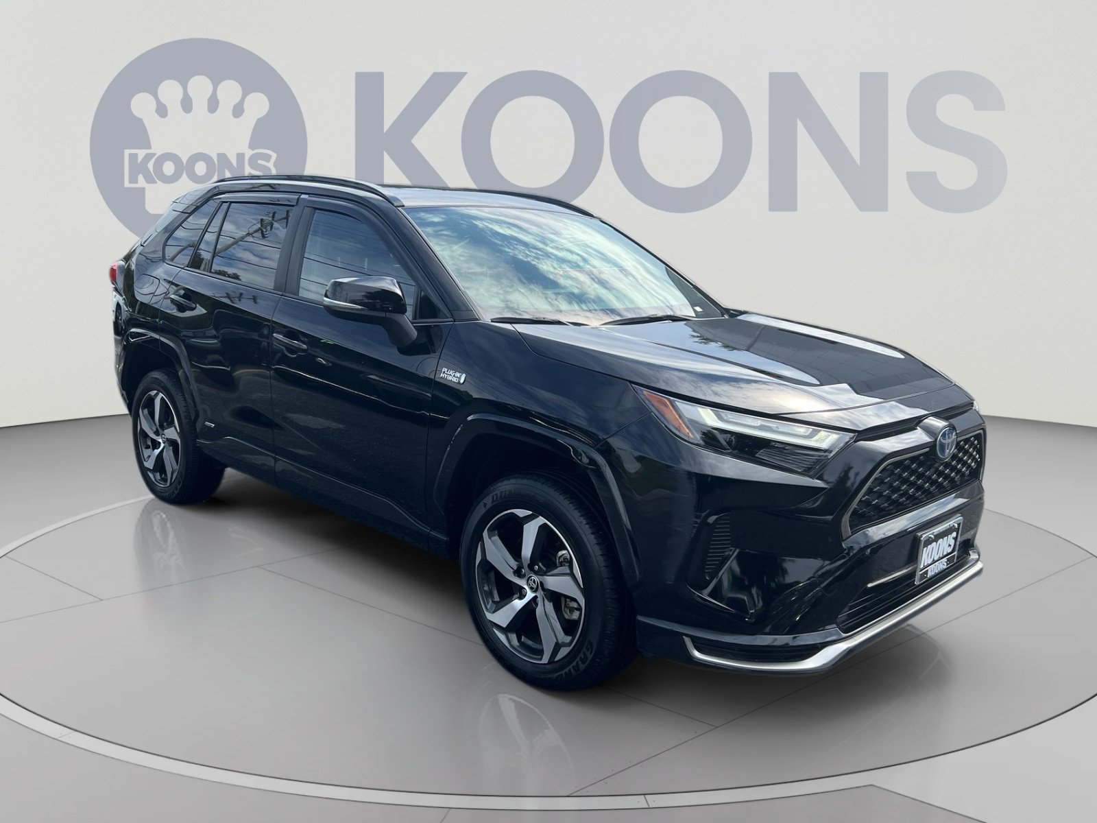 Used 2023 Toyota RAV4 SE w/ Weather & Moonroof Package AWD/4WD image 10