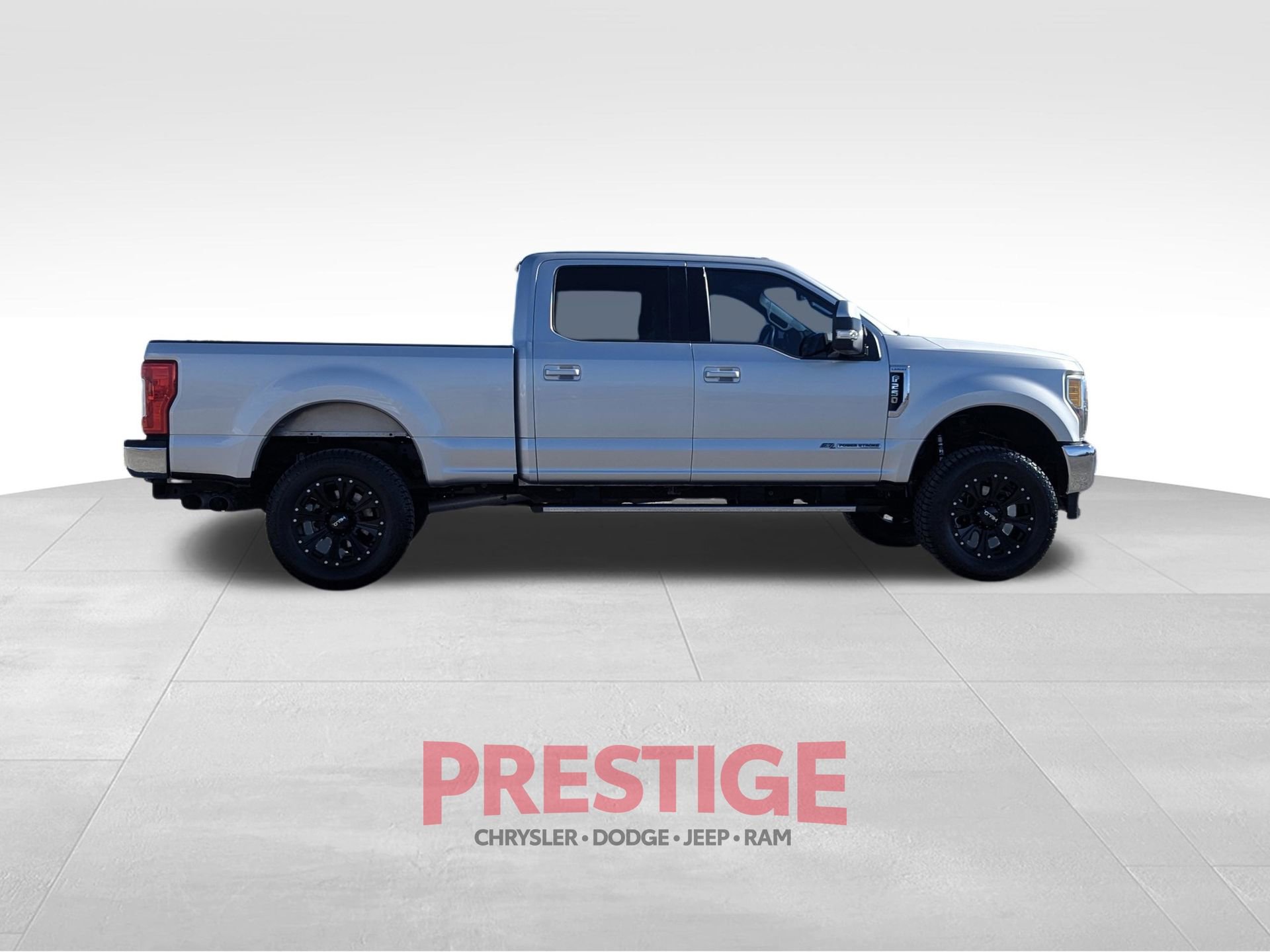 Used 2017 Ford F250 Lariat w/ Lariat Value Package AWD/4WD image 6
