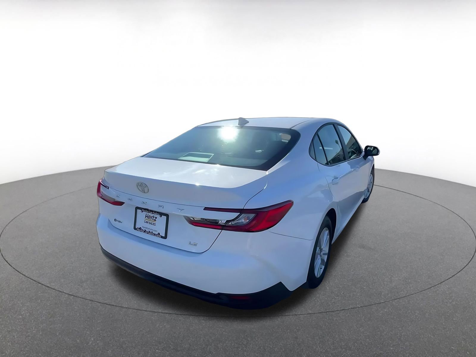 Used 2025 Toyota Camry LE image 14