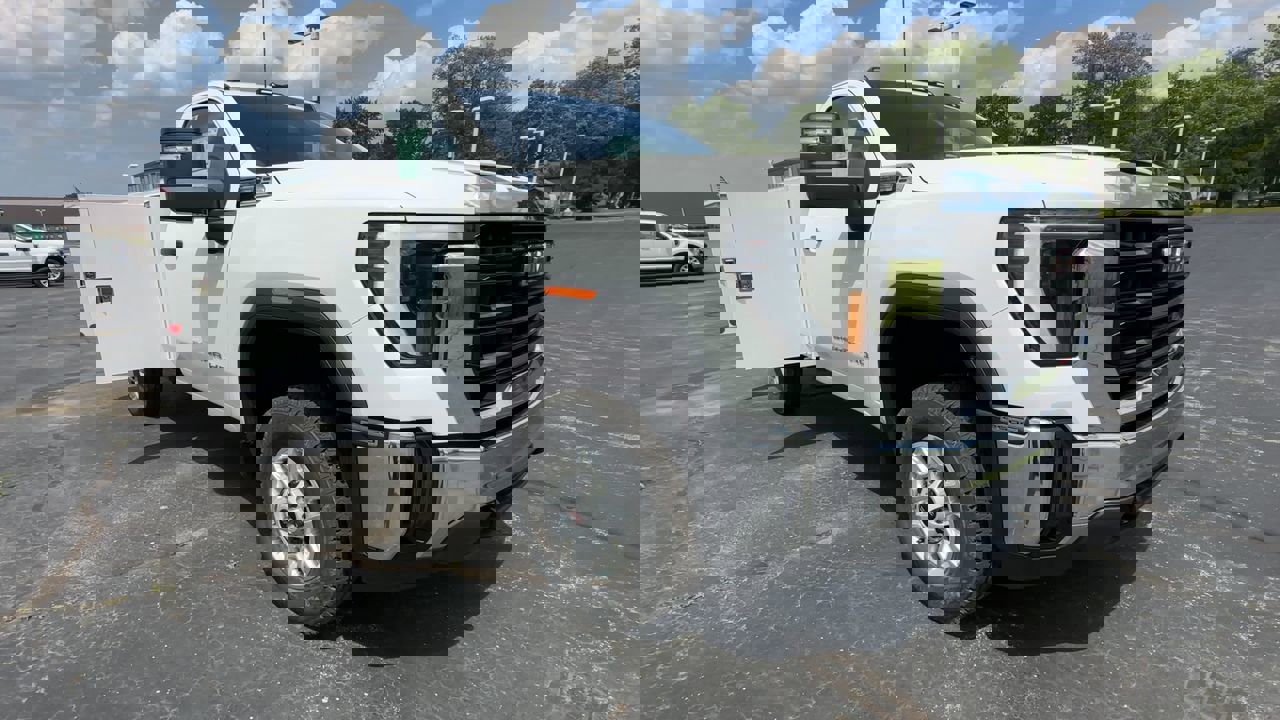 New 2025 GMC Sierra 2500 Pro w/ Convenience Package image 2