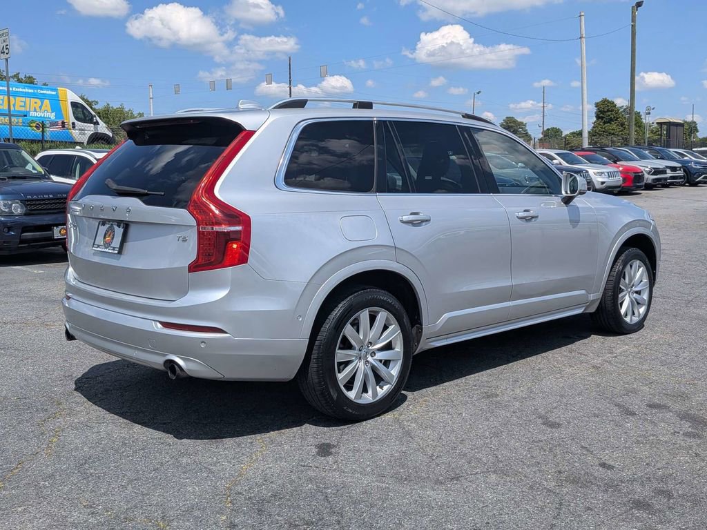 Used 2018 Volvo XC90 T5 Momentum w/ Convenience Package FWD image 5