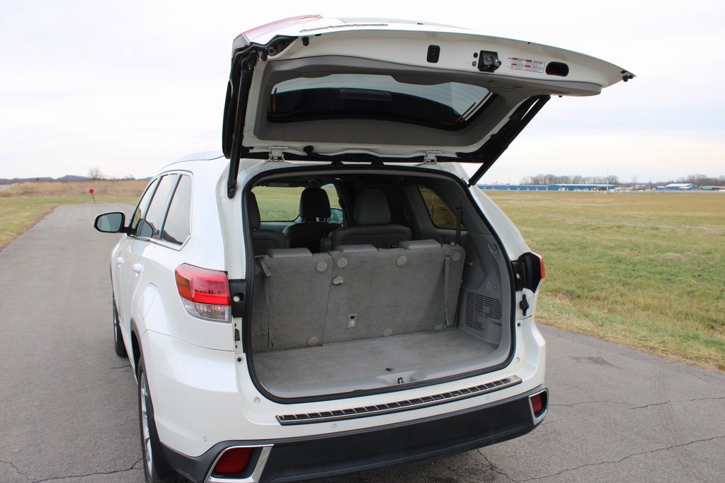 Used 2019 Toyota Highlander Limited image 34