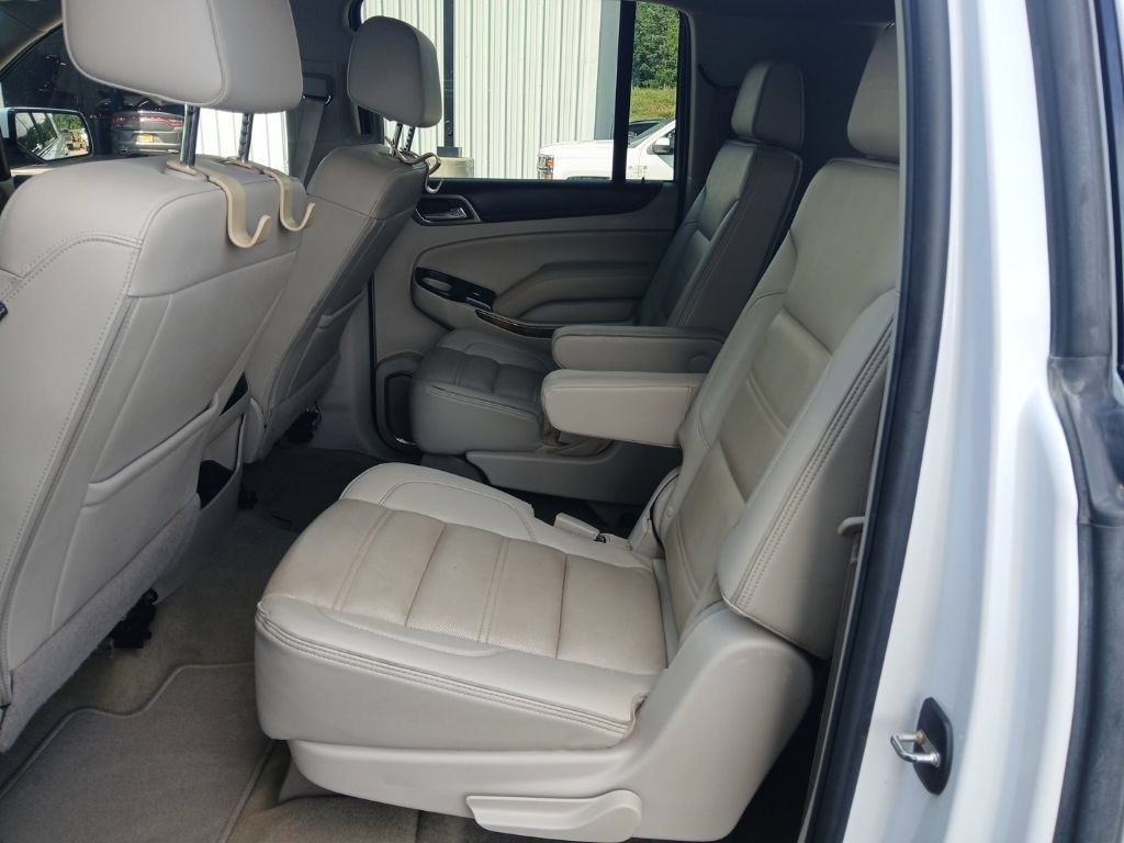 Used 2017 GMC Yukon XL Denali w/ Open Road Package AWD/4WD image 38