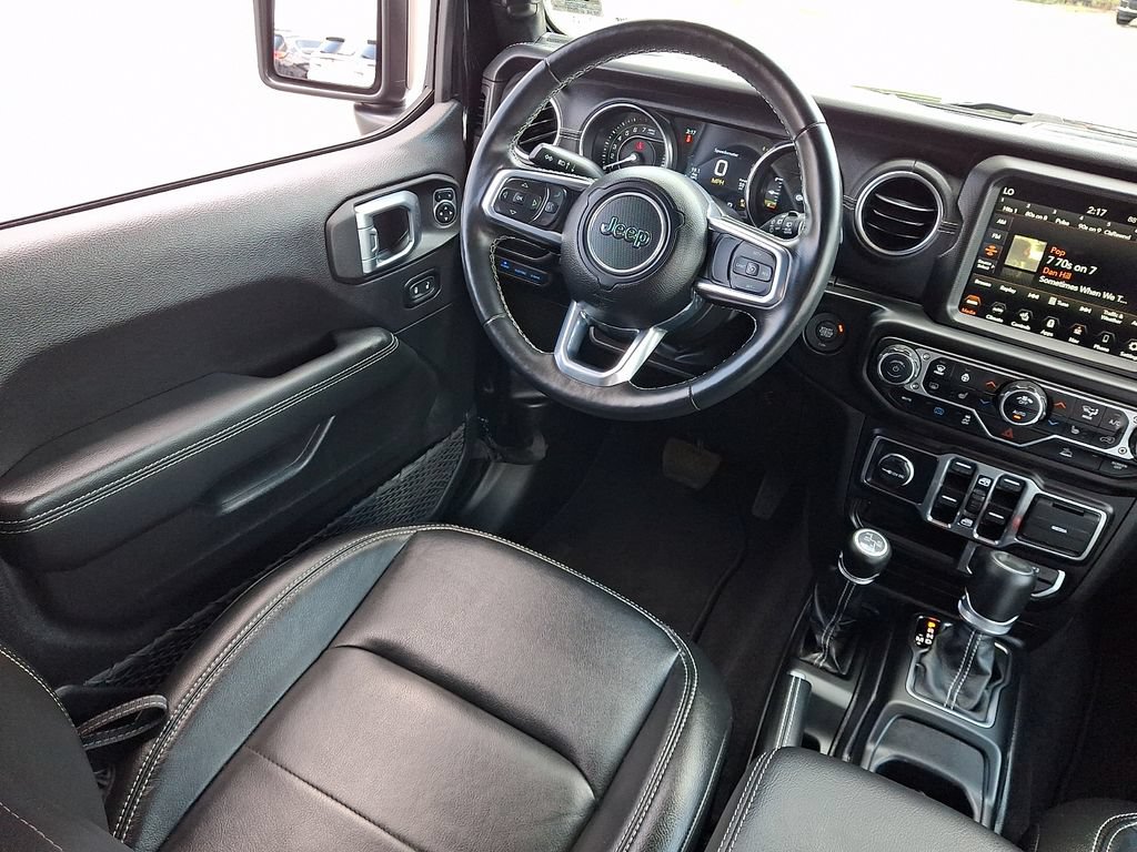 Used 2023 Jeep Wrangler Unlimited Sahara w/ Cold Weather Group AWD/4WD image 15
