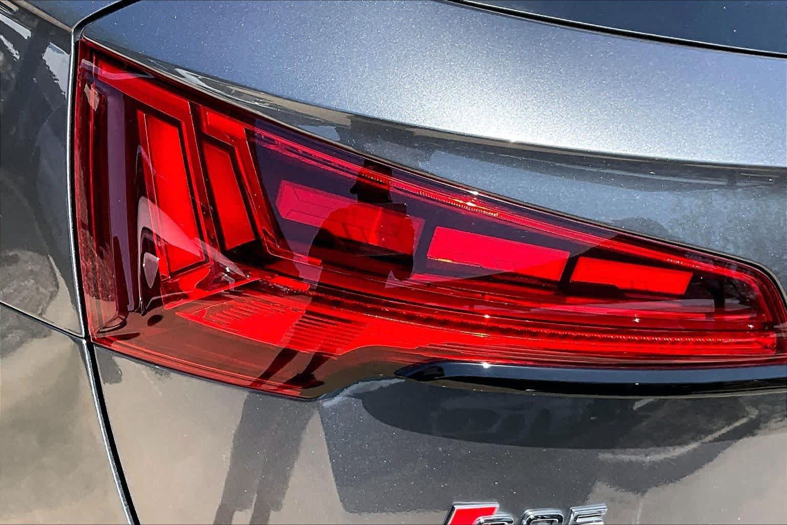 Used 2023 Audi SQ5 Prestige w/ Prestige Package AWD/4WD image 28