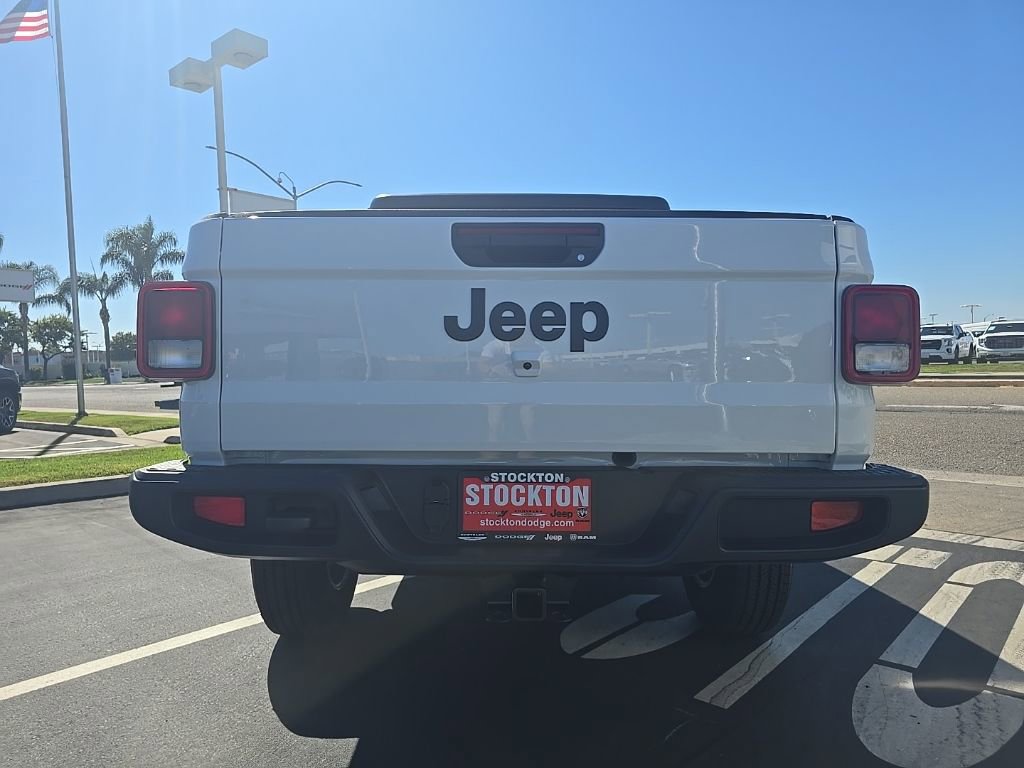 New 2025 Jeep Gladiator Sport AWD/4WD image 13