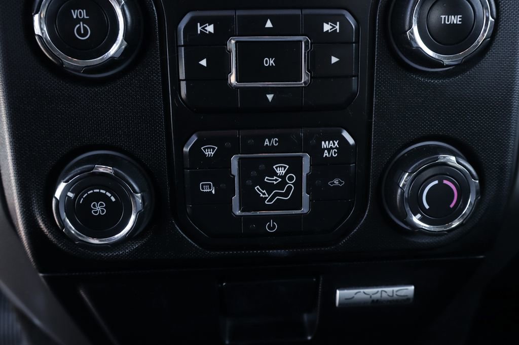 Used 2014 Ford F150 XLT w/ XLT Chrome Package image 33