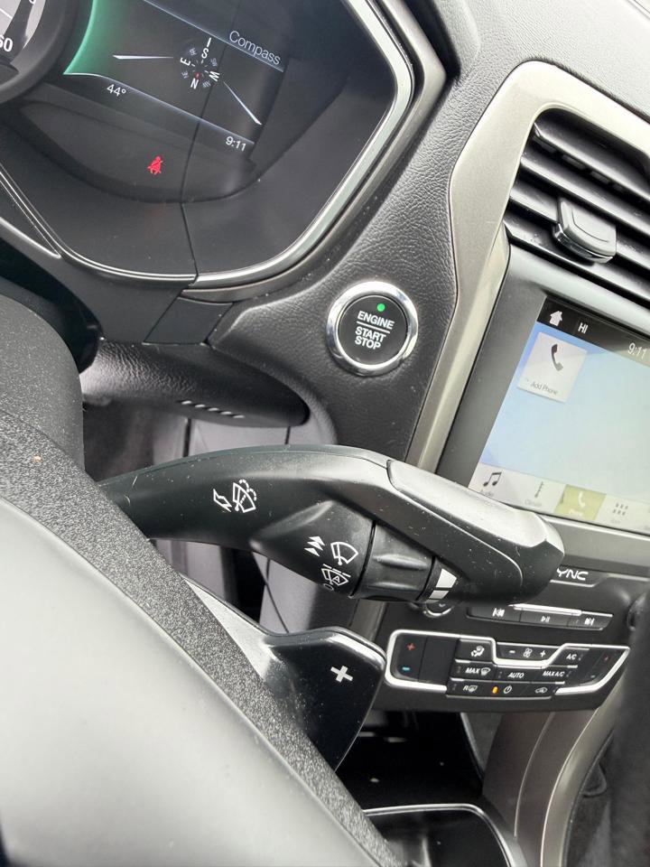 Used 2019 Ford Fusion SE FWD image 18