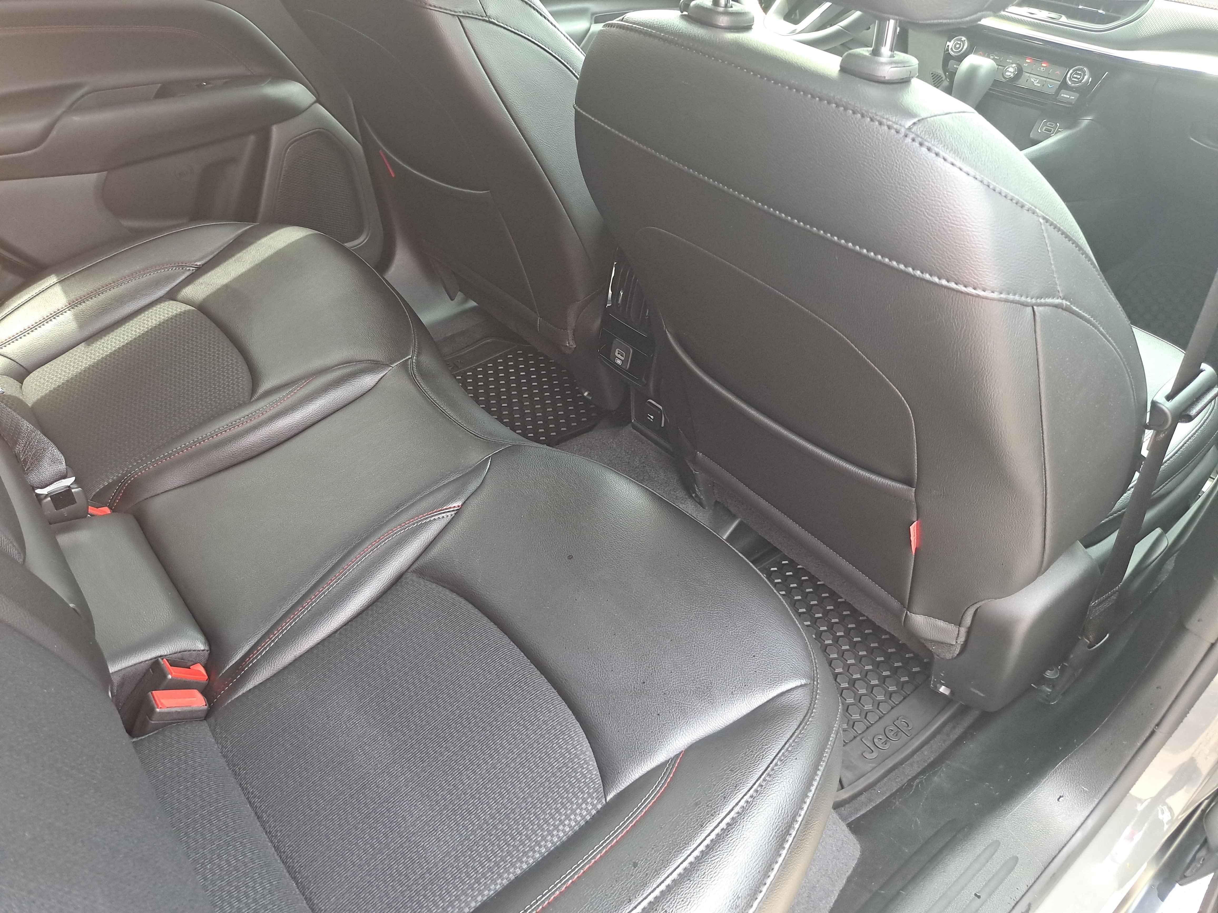 Used 2023 Jeep Compass Trailhawk AWD/4WD image 11