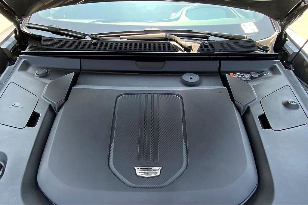 New 2026 Cadillac Lyriq V image 17