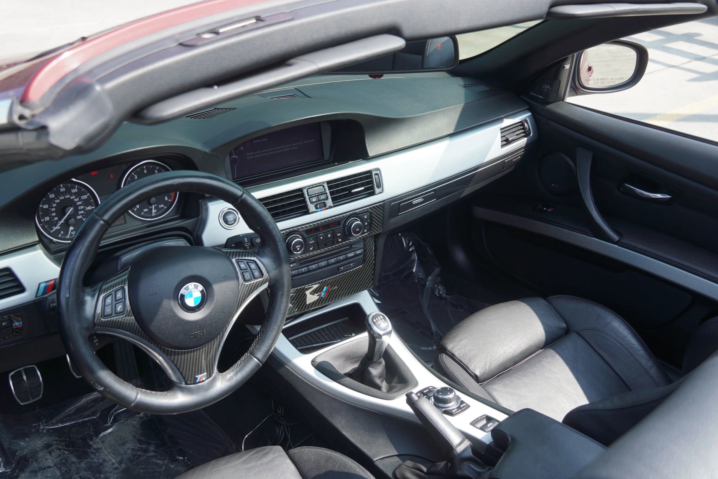 Used 2011 BMW 335i Convertible image 2