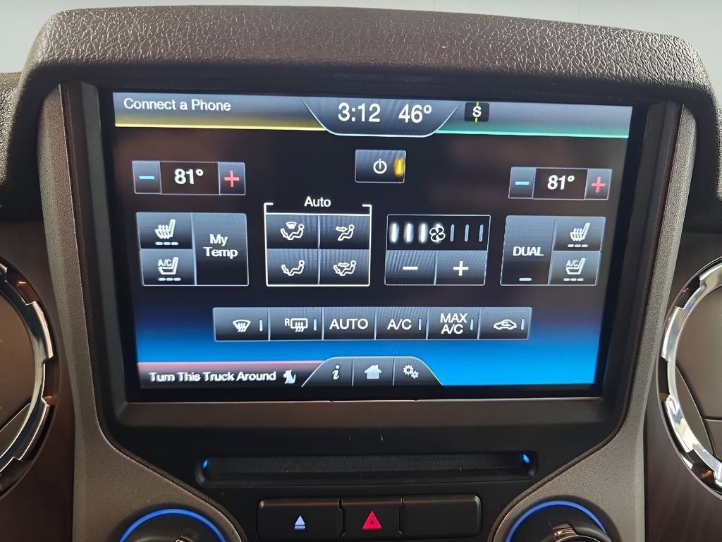 Used 2016 Ford F350 Lariat w/ Lariat Interior Package AWD/4WD image 9