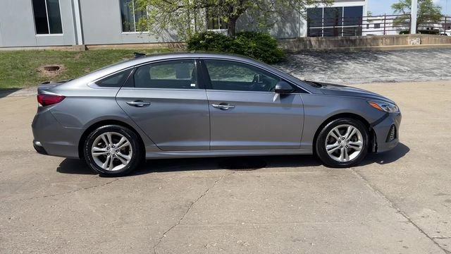 Used 2019 Hyundai Sonata Limited w/ Ultimate Package 04 FWD image 9