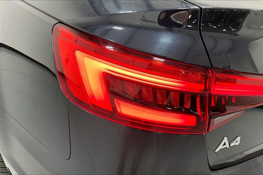 Used 2017 Audi A4 2.0T Premium w/ Convenience Package image 39