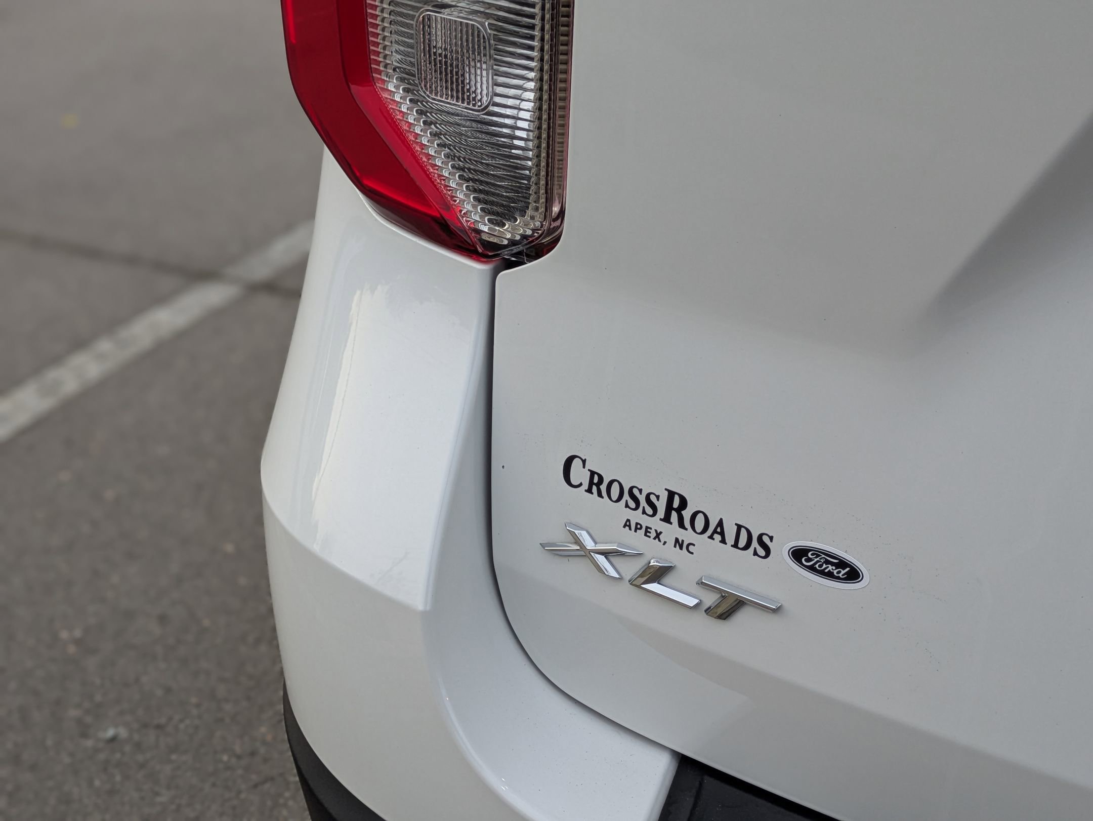 Certified 2022 Ford Explorer XLT w/ Equipment Group 202A image 34