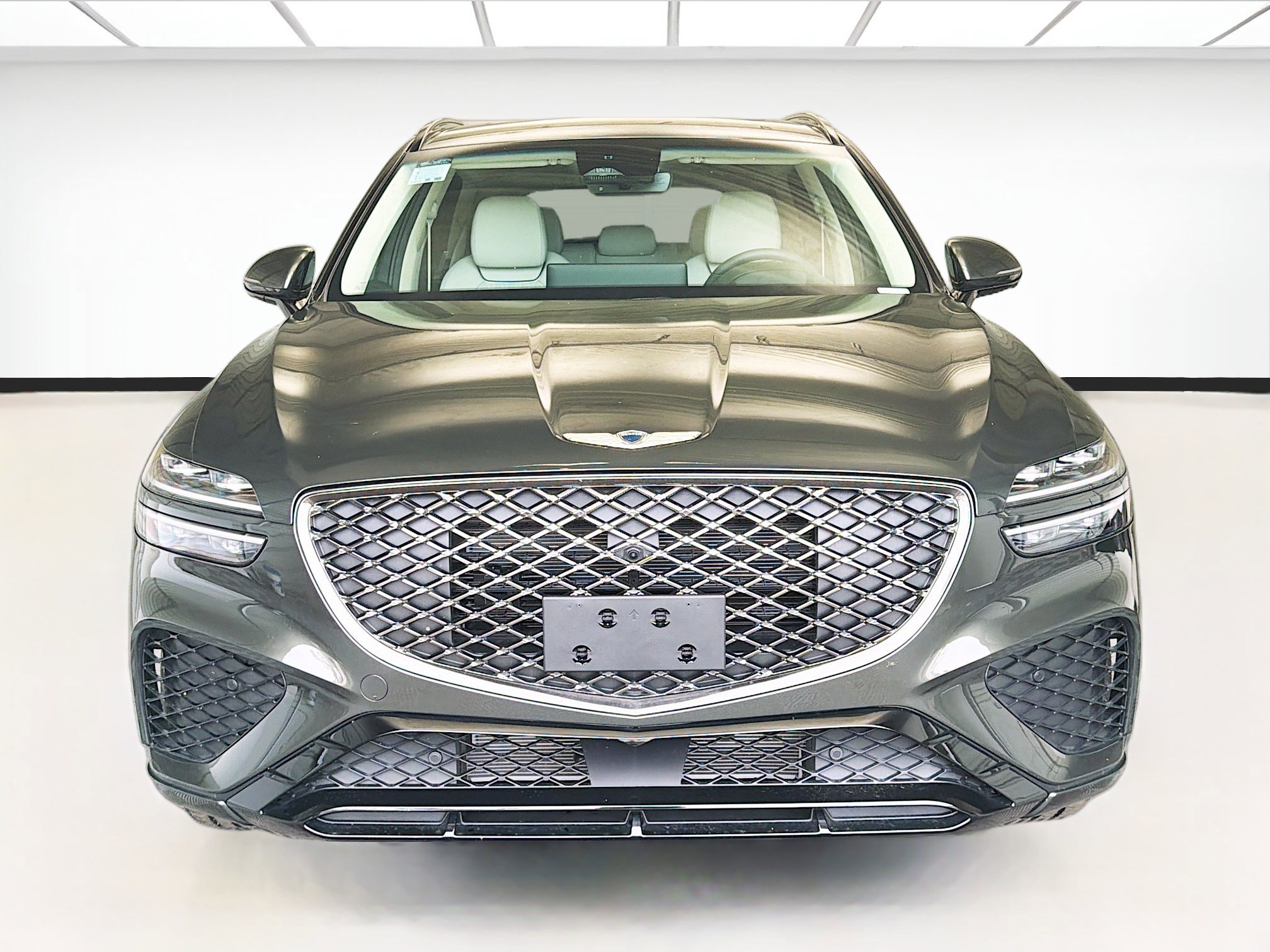 Used 2025 Genesis GV70 3.5T Sport w/ Sport Prestige Package image 2