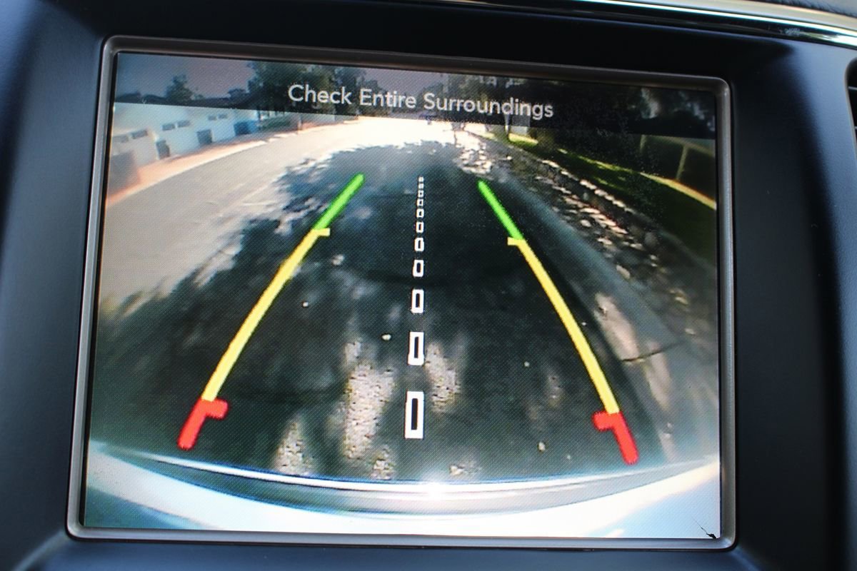 Used 2017 Jeep Grand Cherokee Limited RWD image 26