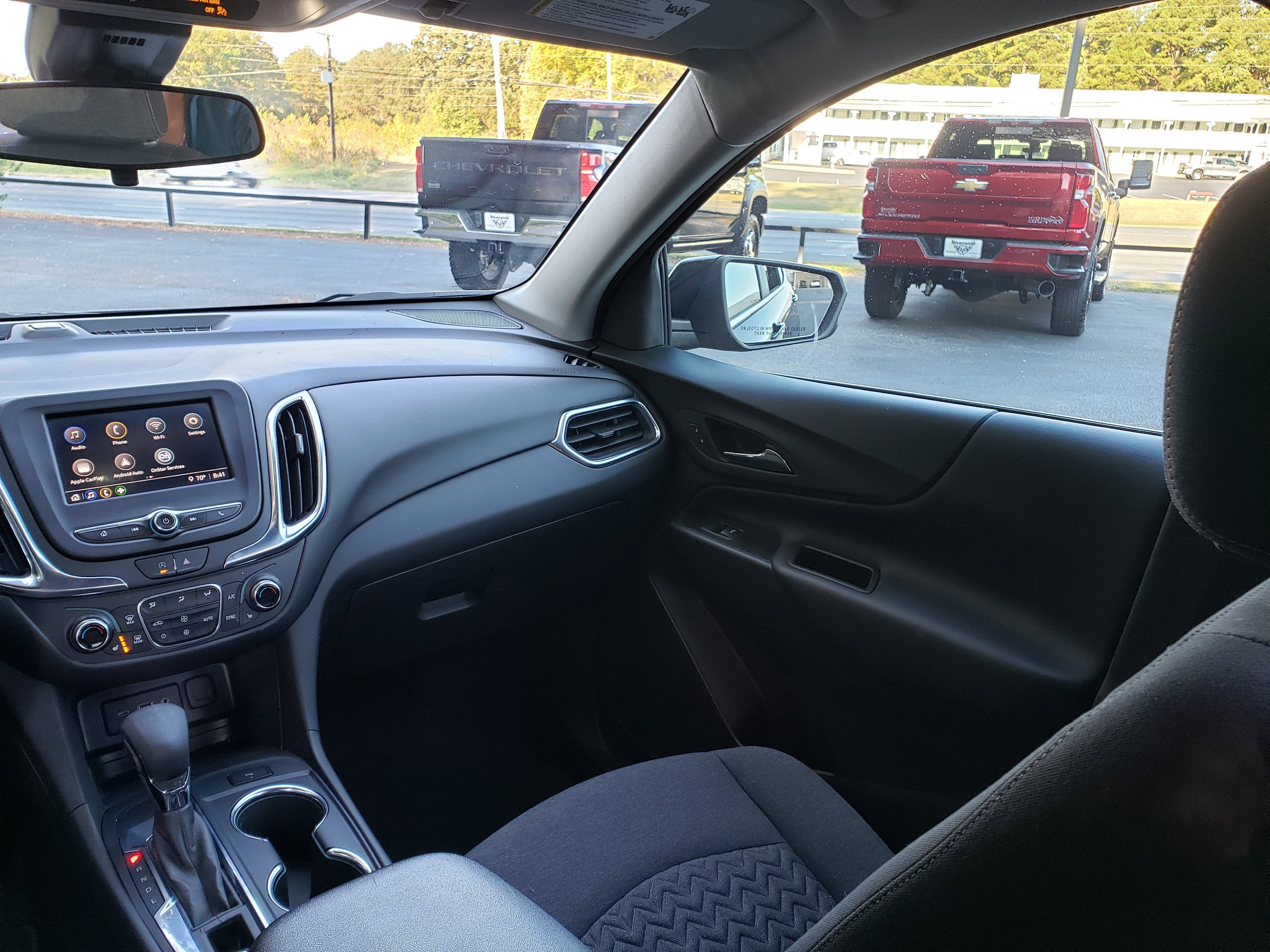 Used 2022 Chevrolet Equinox LT w/ Driver Convenience Package image 32